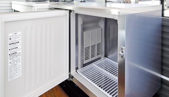 ワクチンを最適な温度で保管する専用冷蔵庫